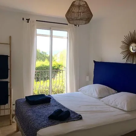 - Au Calme Sur Golf, Et Vue Sur Le Golfe De Saint-tropez *