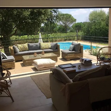 Villa - Au Calme Sur Golf, Et Vue Sur Le Golfe De Saint-tropez *
